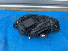 Laden Sie das Bild in den Galerie-Viewer, Frontscheinwerfer Mercedes-Benz 1779064803 Rechts Scheinwerfer Headlight SCH9073987856ey