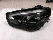 Laden Sie das Bild in den Galerie-Viewer, Frontscheinwerfer Mercedes-Benz W206 A2069068104 Links Scheinwerfer Headlight SCH9077693449sg