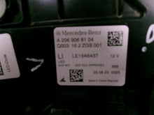Laden Sie das Bild in den Galerie-Viewer, Frontscheinwerfer Mercedes-Benz W206 A2069068104 Links Scheinwerfer Headlight SCH9077693449sg