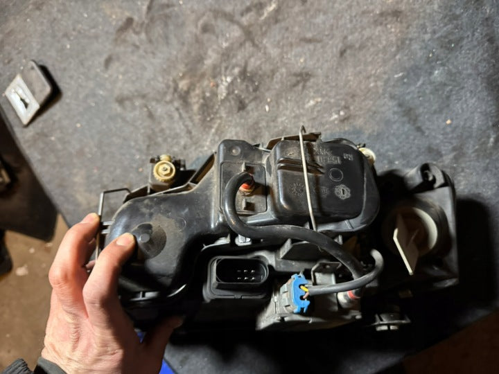 Frontscheinwerfer Audi A6 C5 08-441-1134L Xenon Ein Satz Scheinwerfer Headlight SCH9081040407fv