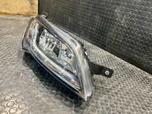 Laden Sie das Bild in den Galerie-Viewer, Frontscheinwerfer Fiat Ducato S2604Z0291 Ein Satz Scheinwerfer Headlight SCH9086293293yy