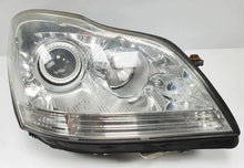 Laden Sie das Bild in den Galerie-Viewer, Frontscheinwerfer Mercedes-Benz X164 A1648208861 Rechts Scheinwerfer Headlight SCH9088702786kw
