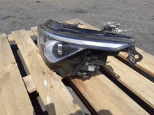 Laden Sie das Bild in den Galerie-Viewer, Frontscheinwerfer VW Golf VIII I 90180992 Links Scheinwerfer Headlight SCH9090909559tw