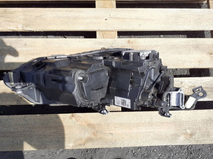 Frontscheinwerfer VW Golf VIII I 90180992 Links Scheinwerfer Headlight SCH9090909559tw