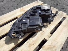 Laden Sie das Bild in den Galerie-Viewer, Frontscheinwerfer VW Golf VIII I 90180992 Links Scheinwerfer Headlight SCH9090909559tw