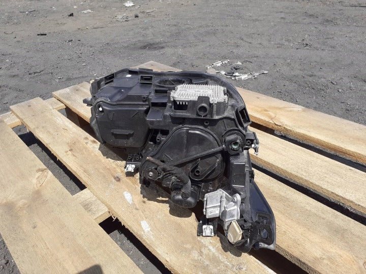 Frontscheinwerfer VW Golf VIII I 90180992 Links Scheinwerfer Headlight SCH9090909559tw