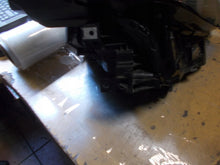 Laden Sie das Bild in den Galerie-Viewer, Frontscheinwerfer Mazda BCHJ-51040 BCHJ-51030 Ein Stück (Rechts oder Links) SCH9091577752vt