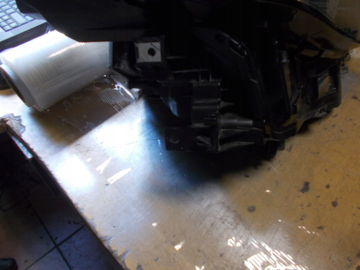 Frontscheinwerfer Mazda BCHJ-51040 BCHJ-51030 Ein Stück (Rechts oder Links) SCH9091577752vt