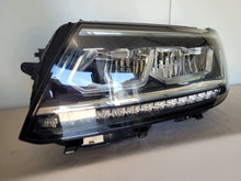 Laden Sie das Bild in den Galerie-Viewer, Frontscheinwerfer VW Tiguan 5NB941035B Links Scheinwerfer Headlight SCH9092467089ls