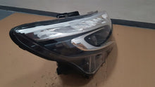 Laden Sie das Bild in den Galerie-Viewer, Frontscheinwerfer Mercedes-Benz Vito W447 A4479060201 Rechts Headlight SCH9093018323it