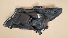 Laden Sie das Bild in den Galerie-Viewer, Frontscheinwerfer Mercedes-Benz Vito W447 A4479060201 Rechts Headlight SCH9093018323it