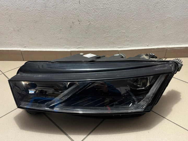 Frontscheinwerfer Skoda Octavia IV 5E4941015A Full LED Links Headlight SCH9094044258xn