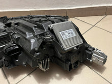 Laden Sie das Bild in den Galerie-Viewer, Frontscheinwerfer Skoda Octavia IV 5E4941015A Full LED Links Headlight SCH9094044258xn