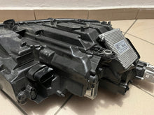 Laden Sie das Bild in den Galerie-Viewer, Frontscheinwerfer Skoda Octavia IV 5E4941015A Full LED Links Headlight SCH9094044258xn