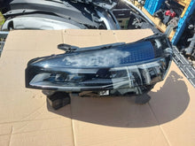 Laden Sie das Bild in den Galerie-Viewer, Frontscheinwerfer Renault Clio I V 260600149R LED Links Scheinwerfer Headlight SCH9094421735vc