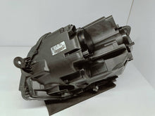 Load image into Gallery viewer, Frontscheinwerfer VW Transporter Caravelle 7E1941016AD Rechts Headlight SCH9097204989tc