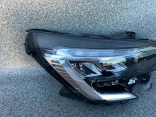Load image into Gallery viewer, Frontscheinwerfer Renault Clio I V 260100902R Rechts Scheinwerfer Headlight SCH9100075197sh