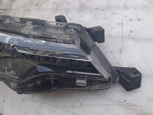 Load image into Gallery viewer, Frontscheinwerfer Toyota Corolla 81110-02L50-00 Rechts Scheinwerfer Headlight SCH9107208509yf