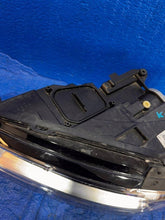Laden Sie das Bild in den Galerie-Viewer, Frontscheinwerfer VW T-Roc 2GA941035AF Links Scheinwerfer Headlight SCH9109655804dv
