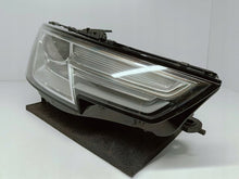 Load image into Gallery viewer, Frontscheinwerfer Audi A4 B9 8W0941006 Rechts Scheinwerfer Headlight SCH9112680607fn