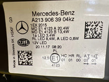Laden Sie das Bild in den Galerie-Viewer, Frontscheinwerfer Mercedes-Benz W213 A2139063904 A2139064004 LED Ein Satz SCH9116538713io