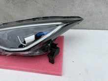Laden Sie das Bild in den Galerie-Viewer, Frontscheinwerfer Renault Zoe 260609388R Links Scheinwerfer Headlight SCH9118404329eq