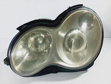 Laden Sie das Bild in den Galerie-Viewer, Frontscheinwerfer Mercedes-Benz W203 0301166275 Links Scheinwerfer Headlight SCH9121381056ts