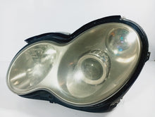 Laden Sie das Bild in den Galerie-Viewer, Frontscheinwerfer Mercedes-Benz W203 0301166275 Links Scheinwerfer Headlight SCH9121381056ts