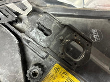 Load image into Gallery viewer, Frontscheinwerfer BMW Coupe E92 7162142 Xenon Rechts Scheinwerfer Headlight SCH9137003741xy