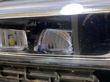 Load image into Gallery viewer, Frontscheinwerfer Volvo Xc60 32133547 Rechts Scheinwerfer Headlight SCH9137792860sq