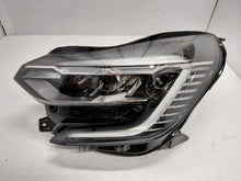 Laden Sie das Bild in den Galerie-Viewer, Frontscheinwerfer Renault Captur II 260600666R Links Scheinwerfer Headlight SCH9166319170ph