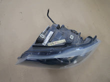Load image into Gallery viewer, Frontscheinwerfer BMW E91 E90 6942737 Bi-Xenon Links Scheinwerfer Headlight SCH9179804872oc