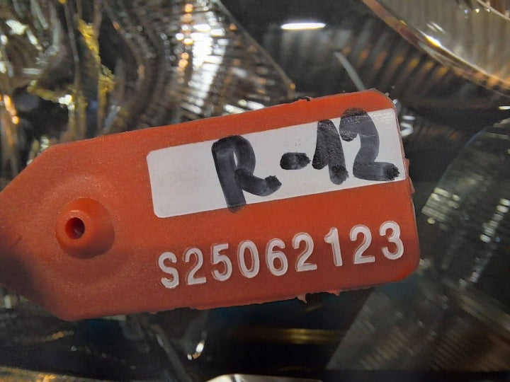 Frontscheinwerfer Dacia Logan Sandero II 260103529R Rechts Headlight SCH9180457149yx