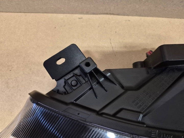 Frontscheinwerfer Ford Focus HX7B13E017AK Links Scheinwerfer Headlight SCH9187760644id