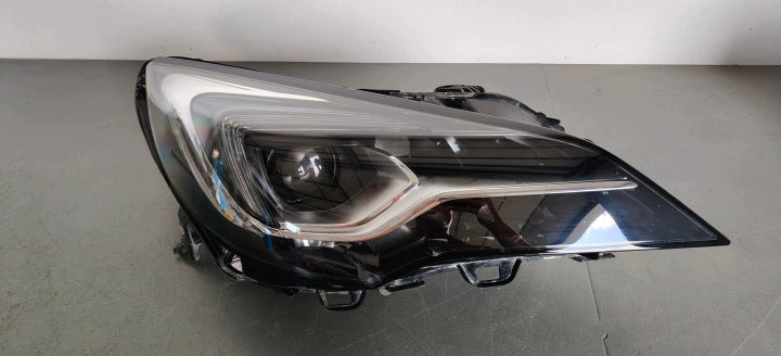 Frontscheinwerfer Opel Astra 39201197 LED Rechts Scheinwerfer Headlight SCH9197453707sd