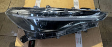 Laden Sie das Bild in den Galerie-Viewer, Frontscheinwerfer Toyota Corolla 81150-16840 Rechts Scheinwerfer Headlight SCH9197991821nq