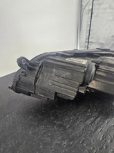 Laden Sie das Bild in den Galerie-Viewer, Frontscheinwerfer VW Passat B7 3AB941034 Xenon Rechts Scheinwerfer Headlight SCH9204001743hz