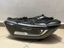 Laden Sie das Bild in den Galerie-Viewer, Frontscheinwerfer Ford Transit Connect 2KF941035D Full LED Links Headlight SCH9204231385oo
