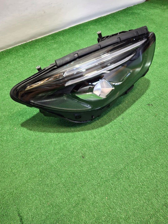 Frontscheinwerfer Mercedes-Benz W247 A2479061405 LED Rechts Headlight SCH9211798668dp
