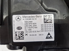 Laden Sie das Bild in den Galerie-Viewer, Frontscheinwerfer Mercedes-Benz Cla A1189063200 Full LED Rechts Headlight SCH9212665268ku