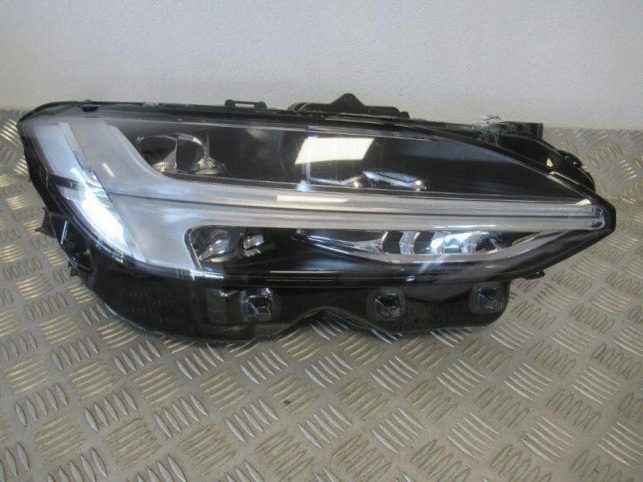 Frontscheinwerfer Volvo S90 V90 32342469 32342468 LED Rechts oder Links SCH9214308079qb
