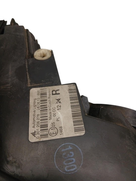 Frontscheinwerfer Audi A3 0301206278 Rechts Scheinwerfer Headlight SCH9215030438zf