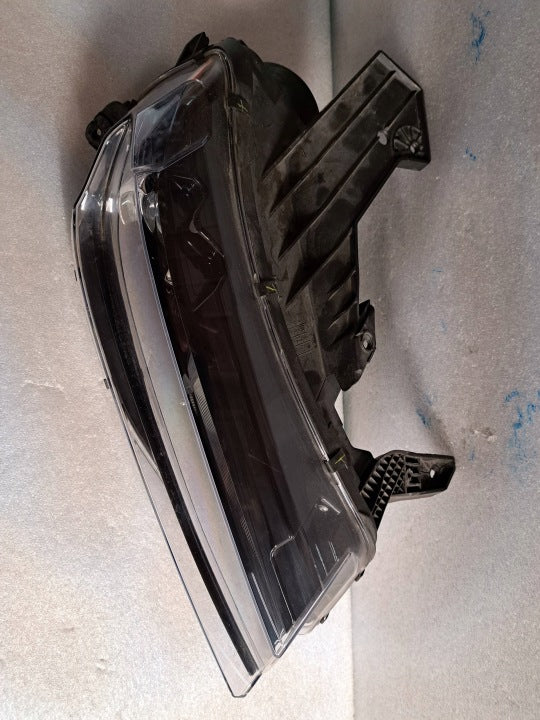 Frontscheinwerfer Chevrolet Camaro 23509012 Rechts Scheinwerfer Headlight SCH9215917501td