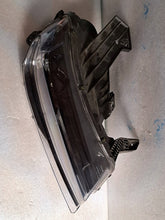 Laden Sie das Bild in den Galerie-Viewer, Frontscheinwerfer Chevrolet Camaro 23509012 Rechts Scheinwerfer Headlight SCH9215917501td