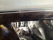 Laden Sie das Bild in den Galerie-Viewer, Frontscheinwerfer Chevrolet Camaro 23509012 Rechts Scheinwerfer Headlight SCH9215917501td