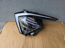 Laden Sie das Bild in den Galerie-Viewer, Frontscheinwerfer Kia Sportage V 92101-R2100 LED Links Scheinwerfer Headlight SCH9217571350bz