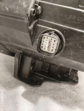 Load image into Gallery viewer, Frontscheinwerfer Hyundai Kona 92101-BE050 LED Links Scheinwerfer Headlight SCH9219055270mi