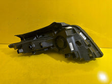Laden Sie das Bild in den Galerie-Viewer, Frontscheinwerfer Hyundai Tucson 92207-N7100 LED Links Scheinwerfer Headlight SCH9220623622up