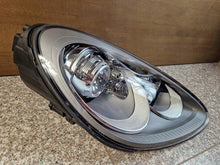 Laden Sie das Bild in den Galerie-Viewer, Frontscheinwerfer Porsche Cayenne 7P5941030CA Xenon Rechts Headlight SCH9223539571yd