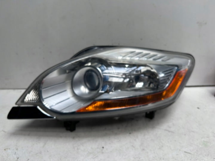 Frontscheinwerfer Ford Kuga 8V4113D155BD 1LL00969643 Xenon Links Headlight SCH9223902455ni